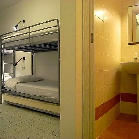 Hostel Colours *
