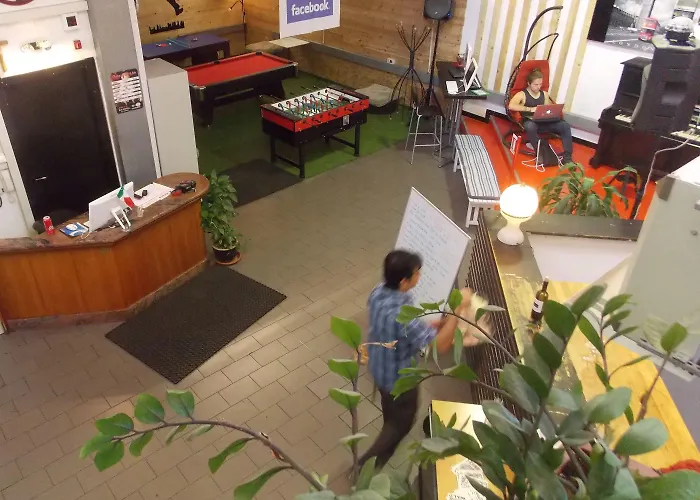 شباب كالارز