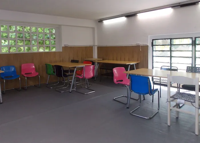 شباب كالارز بيت شباب ميلان