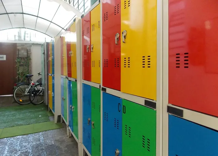 بيت شباب شباب كالارز ميلان