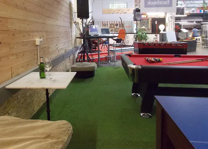 شباب كالارز بيت شباب *