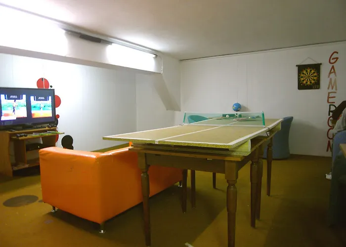 بيت شباب شباب كالارز *